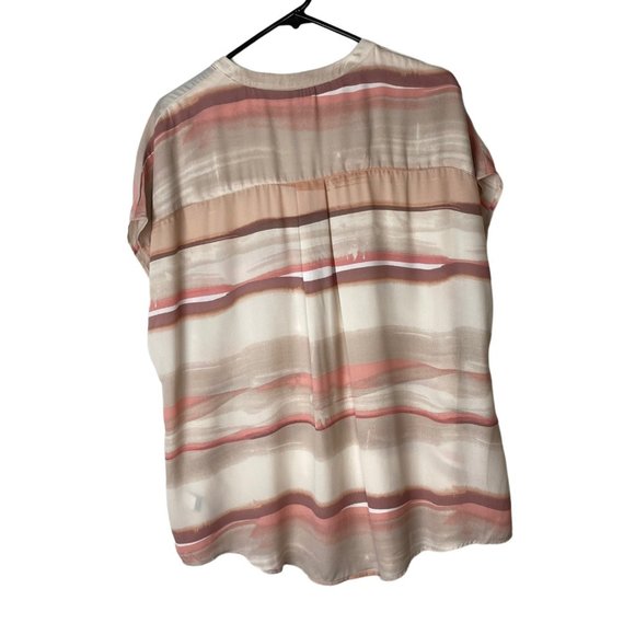 Torrid Multi Watercolor Georgette Zip Front Top Size 1 - Picture 3 of 6